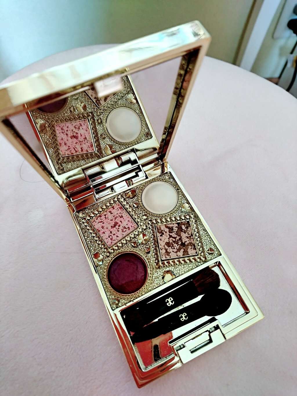 エレガンス ヌーヴェル アイズ/Elégance/アイシャドウパレットを使ったクチコミ(1枚目)