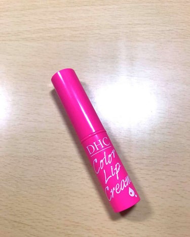 DHC濃密うるみ カラーリップクリーム(ピンク)

・発色は控えめだけど重ねれば濃くなる
・唇にさっと塗れる
・スルスル塗れて高保湿
⚠️クレヨンみたいな匂いがします。(あまり気になりません)

#DH