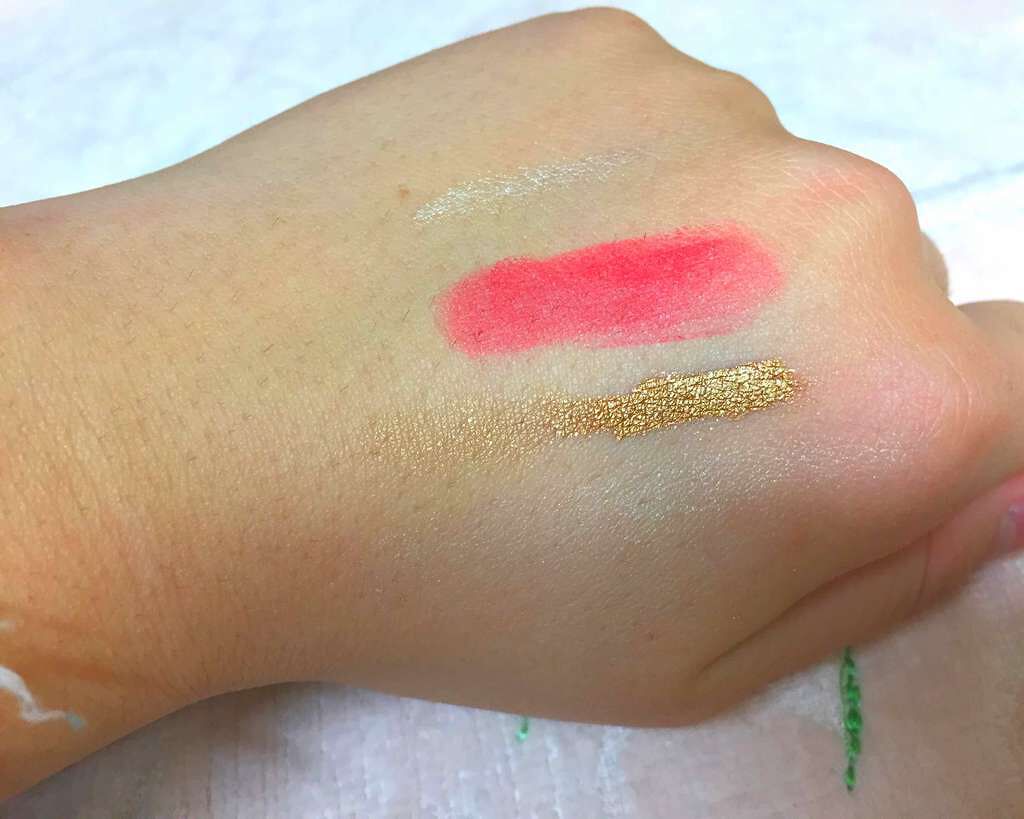 えんぬ。 on LIPS 「先日3COINSにて限定コフレのコスメティック&ファーポーチセ..」(3枚目)