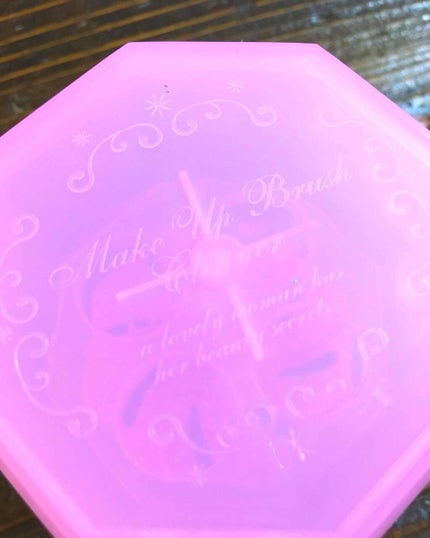 メイクブラシクリーナー/DAISO/その他化粧小物を使ったクチコミ(3枚目)