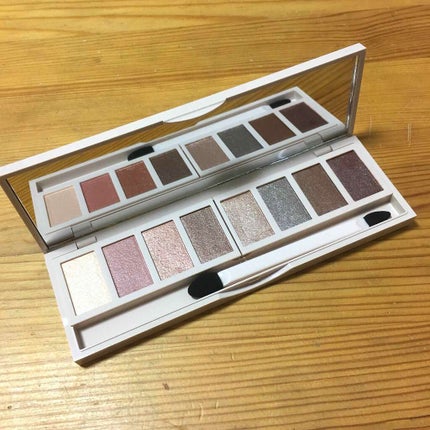 グラマラスヌード アイパレット (クリスマスコフレ 2017)/Visée/メイクアップキットを使ったクチコミ(2枚目)
