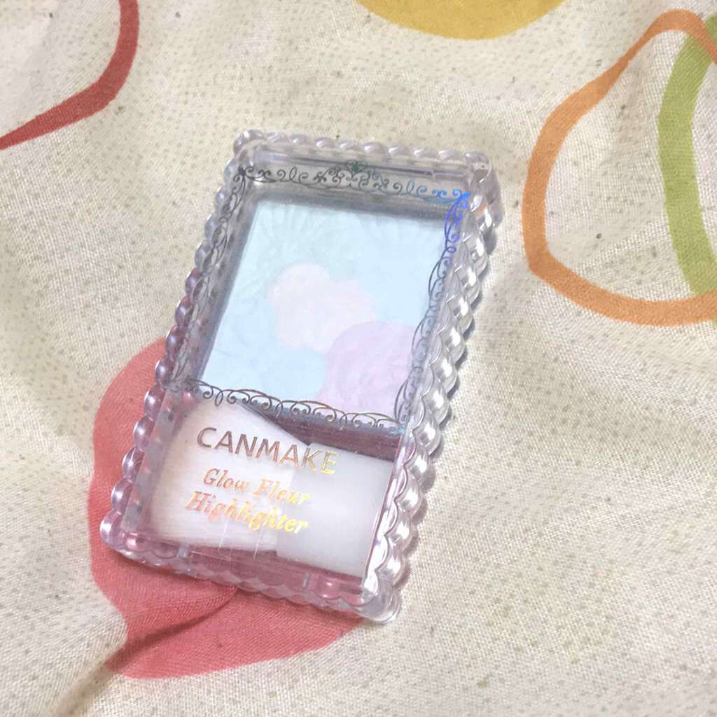 グロウフルールハイライター/キャンメイク/パウダーハイライトを使ったクチコミ（1枚目）