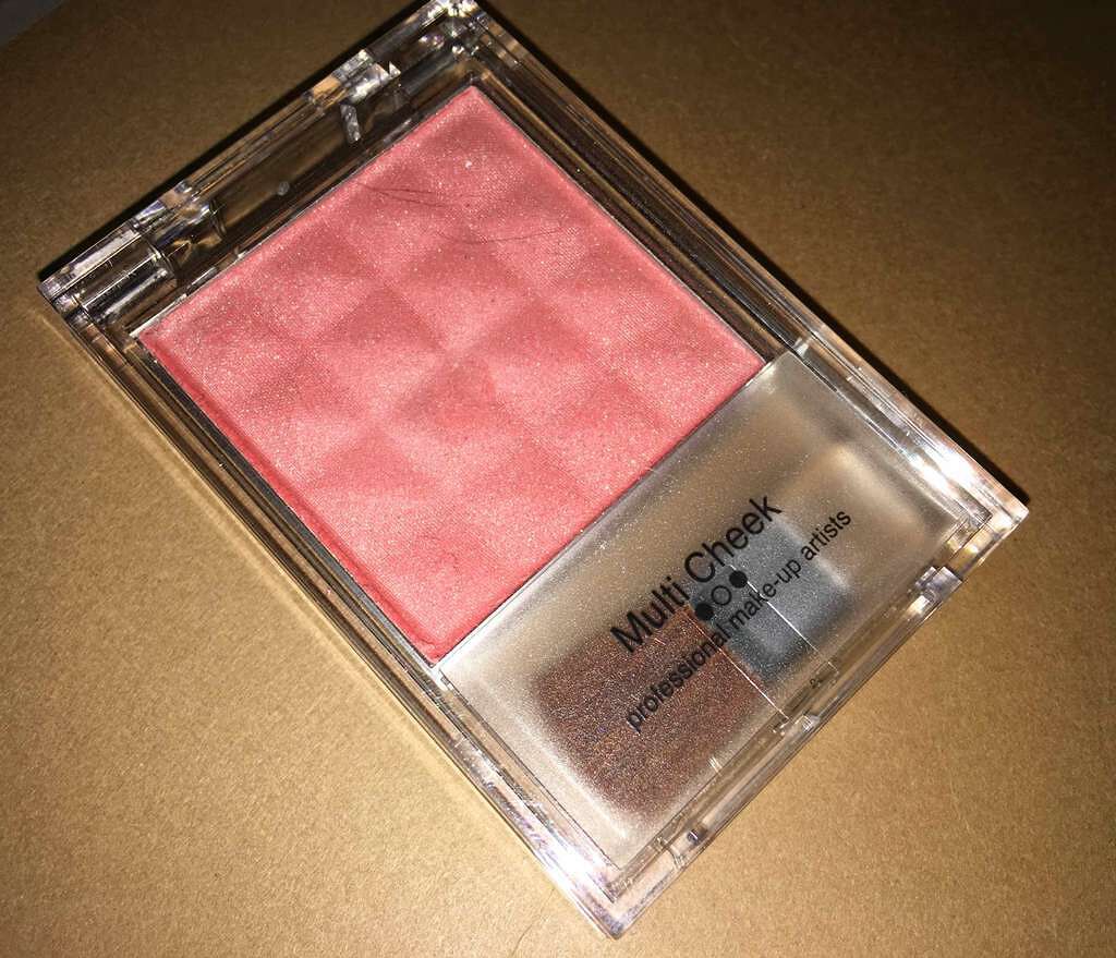 エルファー マルチチーク/DAISO/パウダーチークを使ったクチコミ（1枚目）