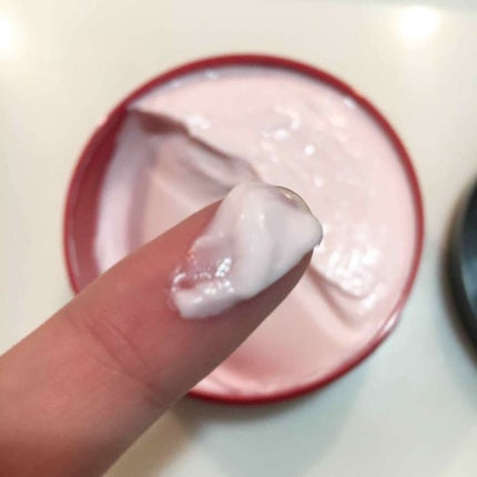 ボディバター フロステッドベリーズ/THE BODY SHOP/ボディクリームを使ったクチコミ(3枚目)