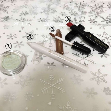 3COINS クリスマス限定コフレのクチコミ「☆3COINS☆
クリスマス限定コフレ5点セット♡
(1000円+tax)
⚪︎ファーポーチ
.....」(2枚目)