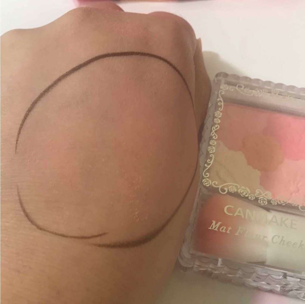 マットフルールチークス/キャンメイク/パウダーチークを使ったクチコミ(1枚目)