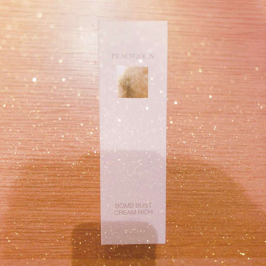 ボムバストクリーム　リッチ/PEACH JOHN/バストケア・ヒップケアを使ったクチコミ（1枚目）