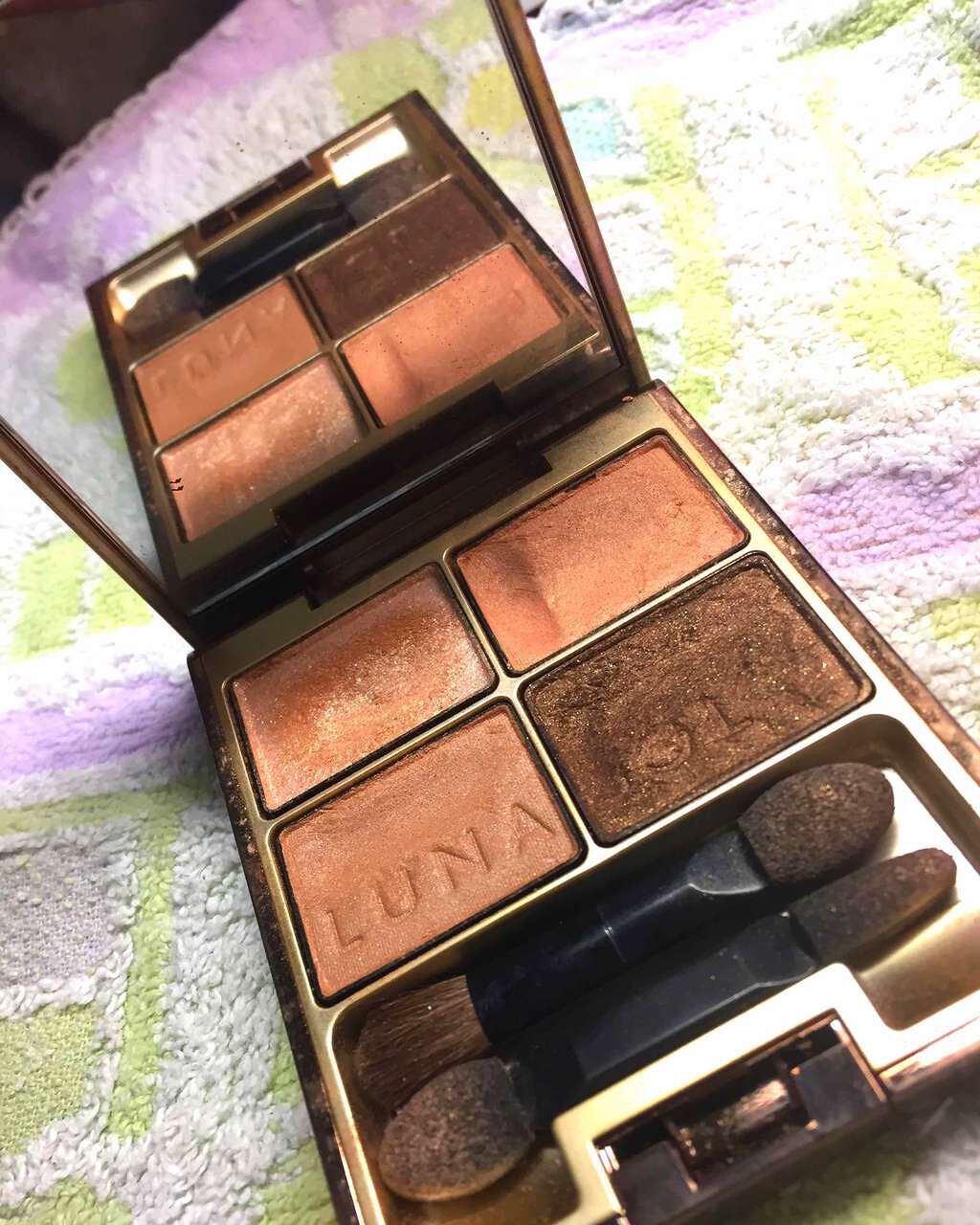 スキンモデリングアイズ/LUNASOL/アイシャドウパレットを使ったクチコミ(1枚目)