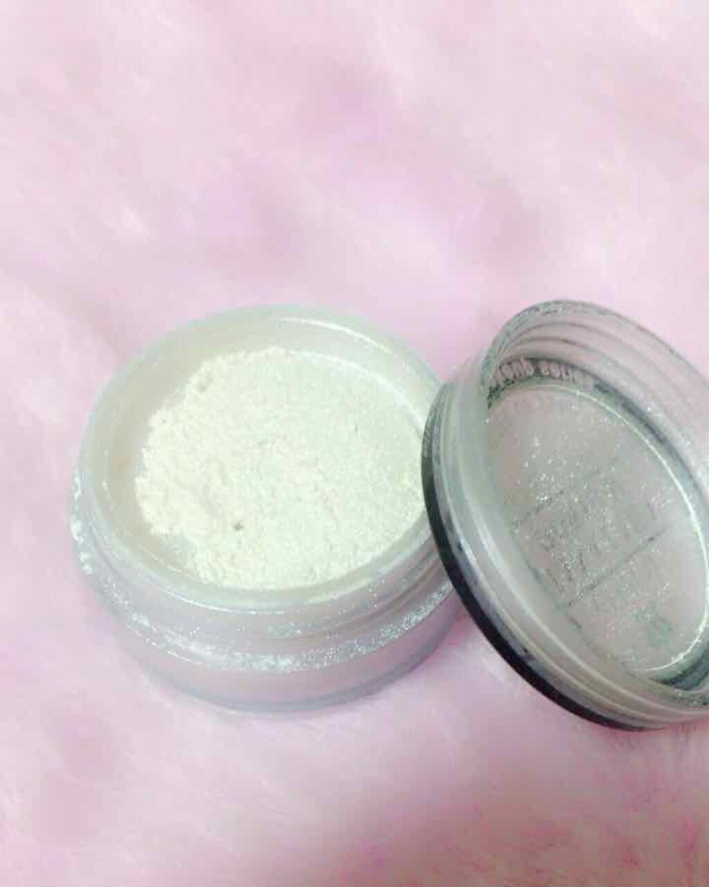 エルファー ハナ高パウダー/DAISO/ルースパウダーを使ったクチコミ（2枚目）