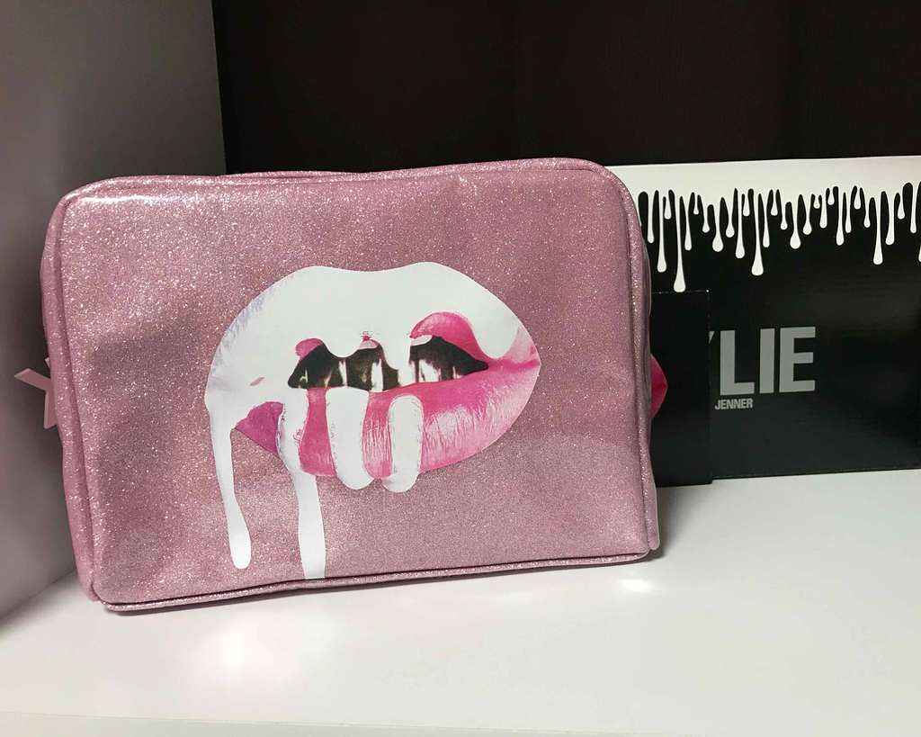 カイリーポーチ/Kylie Cosmetics/化粧ポーチを使ったクチコミ（1枚目）