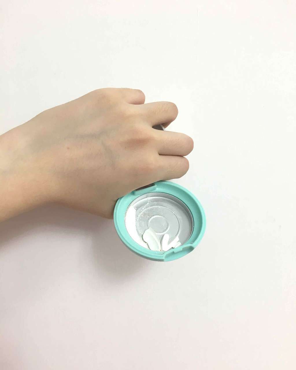 ホリカホリカ ぐでたま クッションパフ/HOLIKA HOLIKA/パフ・スポンジを使ったクチコミ(4枚目)