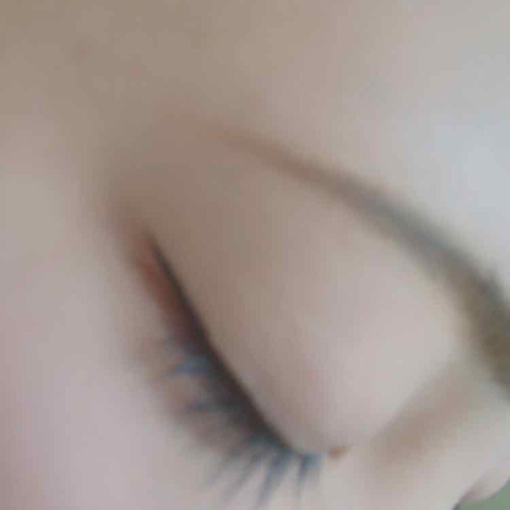 モテライナー リキッド/UZU BY FLOWFUSHI/リキッドアイライナーを使ったクチコミ（3枚目）