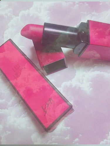 🌸 Bbia lastlipstick 🌸

こちらはネットで買いました

発色がとても良く色もとても可愛いのですが、私的に匂いがダメであとすごく乾燥するのでグロスが欠かせません！

私はレッドのカラー