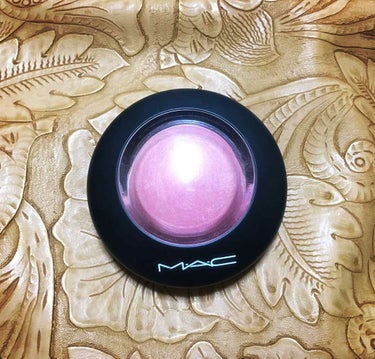 MACのミネラライズブラッシュ デインティです🎀

🌷良い点
・薄づきで重ね方によって表情を変えてくれる
・どんなメイクにも馴染む
・繊細なラメのおかげでハイライトのような輝きがあり、頰がツヤッとする
