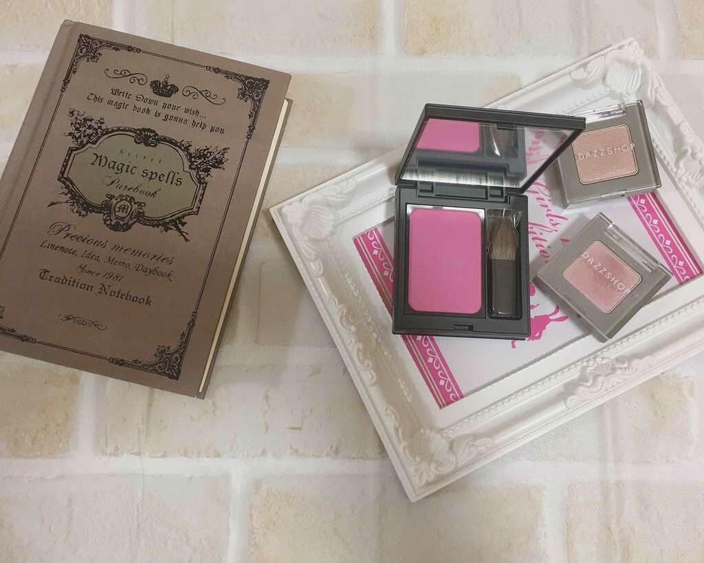 シアーパウダーブラッシュ/DAZZSHOP/パウダーチークを使ったクチコミ（1枚目）