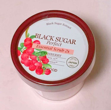 ※長文投稿、失礼致します。

スキンフード
BLACK SUGAR
Perfect Essential Scrub 2x
CRANBERRY

スキンフードから発売されているブラックシュガーパーフェクト