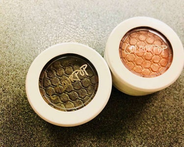 Super Shock Shadow/ColourPop/パウダーアイシャドウを使ったクチコミ（1枚目）