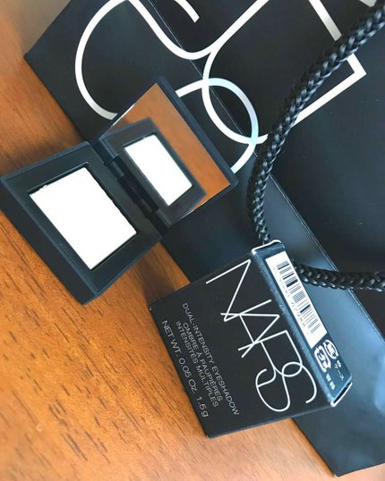 デュアルインテンシティーアイシャドー/NARS/単色アイシャドウを使ったクチコミ(2枚目)
