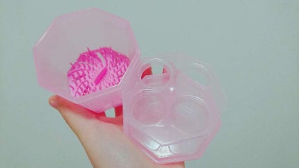 メイクブラシクリーナー/DAISO/その他化粧小物を使ったクチコミ(2枚目)