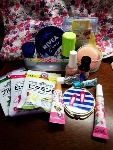 みゆ🌸🐝☞🎒🌸 on LIPS 「机上の収納[スキンケア等々]机上の手が届きやすいところに毎日つ..」（2枚目）