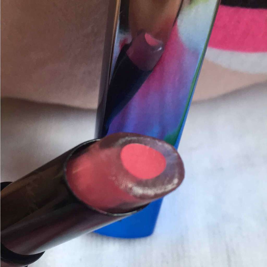 ユイルカレス/ロレアル パリ/リップグロスを使ったクチコミ(2枚目)