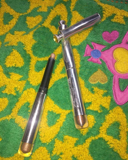 エクスプレスアイシャドーペン/DAISO/スティックアイシャドウを使ったクチコミ(1枚目)