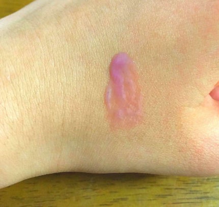 ユイルカレス/ロレアル パリ/リップグロスを使ったクチコミ(2枚目)