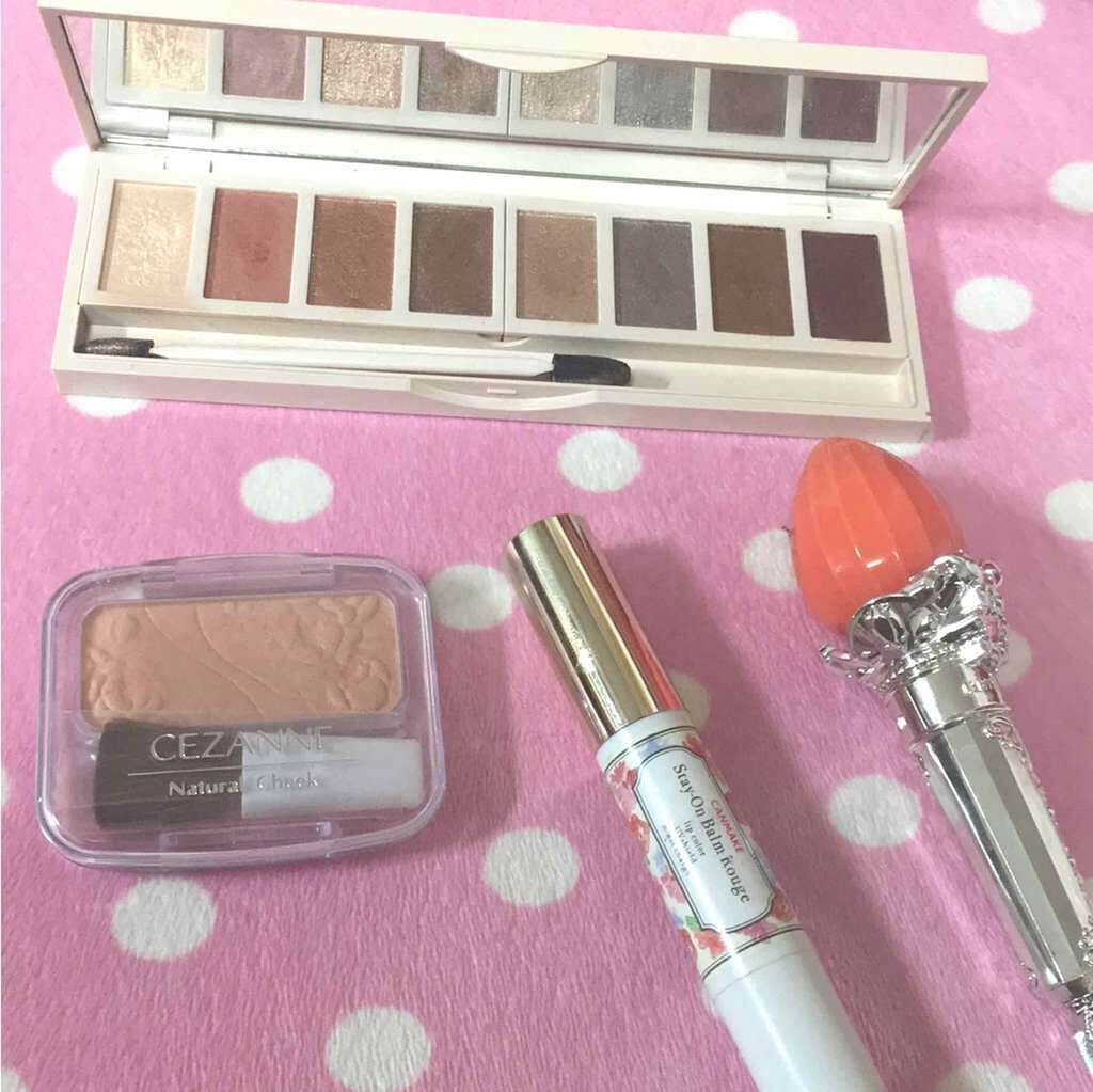 グラマラスヌード アイパレット (クリスマスコフレ 2017)/Visée/メイクアップキットを使ったクチコミ（1枚目）