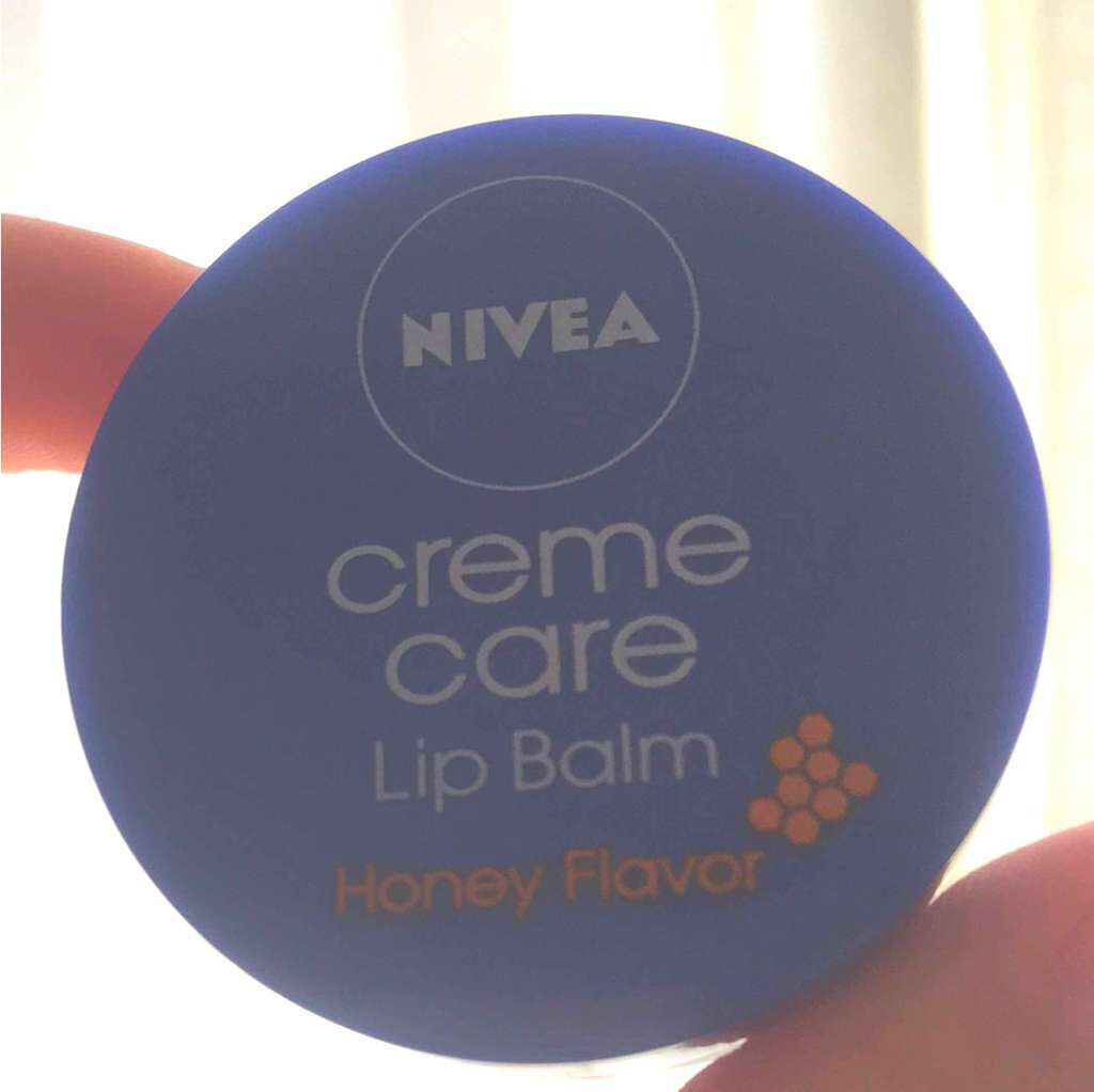 ニベア クリームケア リップバーム はちみつの香り/ニベア/リップケアを使ったクチコミ（1枚目）