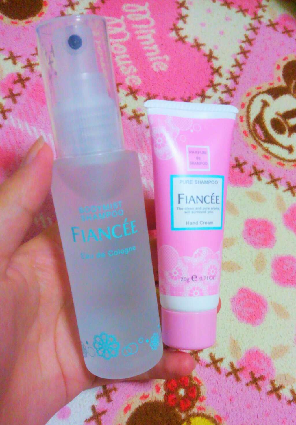 ボディミスト ピュアシャンプーの香り【パッケージリニューアル】/フィアンセ/香水(レディース)を使ったクチコミ（2枚目）