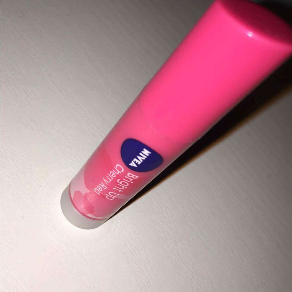 モイストピュアカラーリップ/ニベア/リップクリームを使ったクチコミ(1枚目)