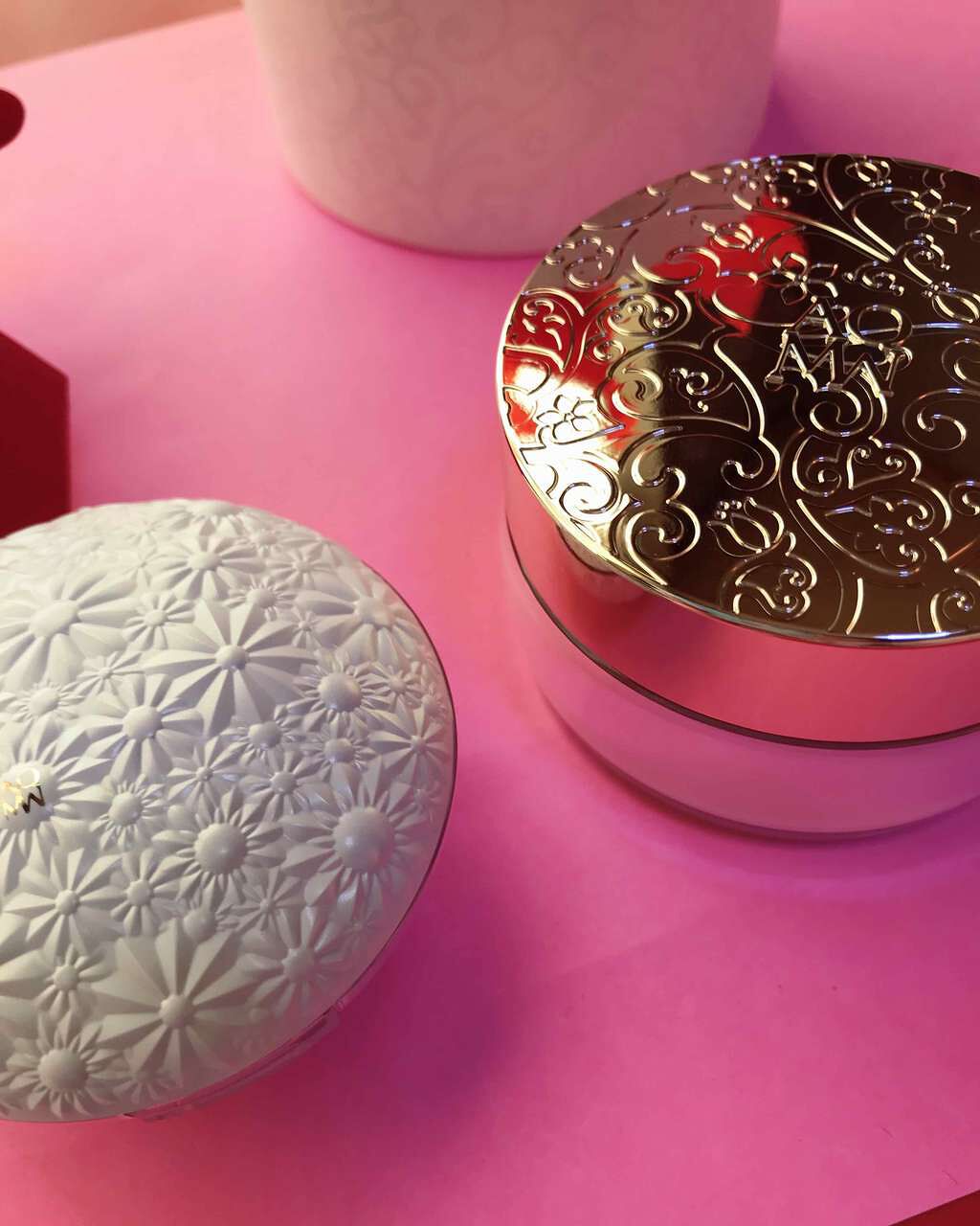 AQ MW フェイスパウダー/DECORTÉ/ルースパウダーを使ったクチコミ(2枚目)