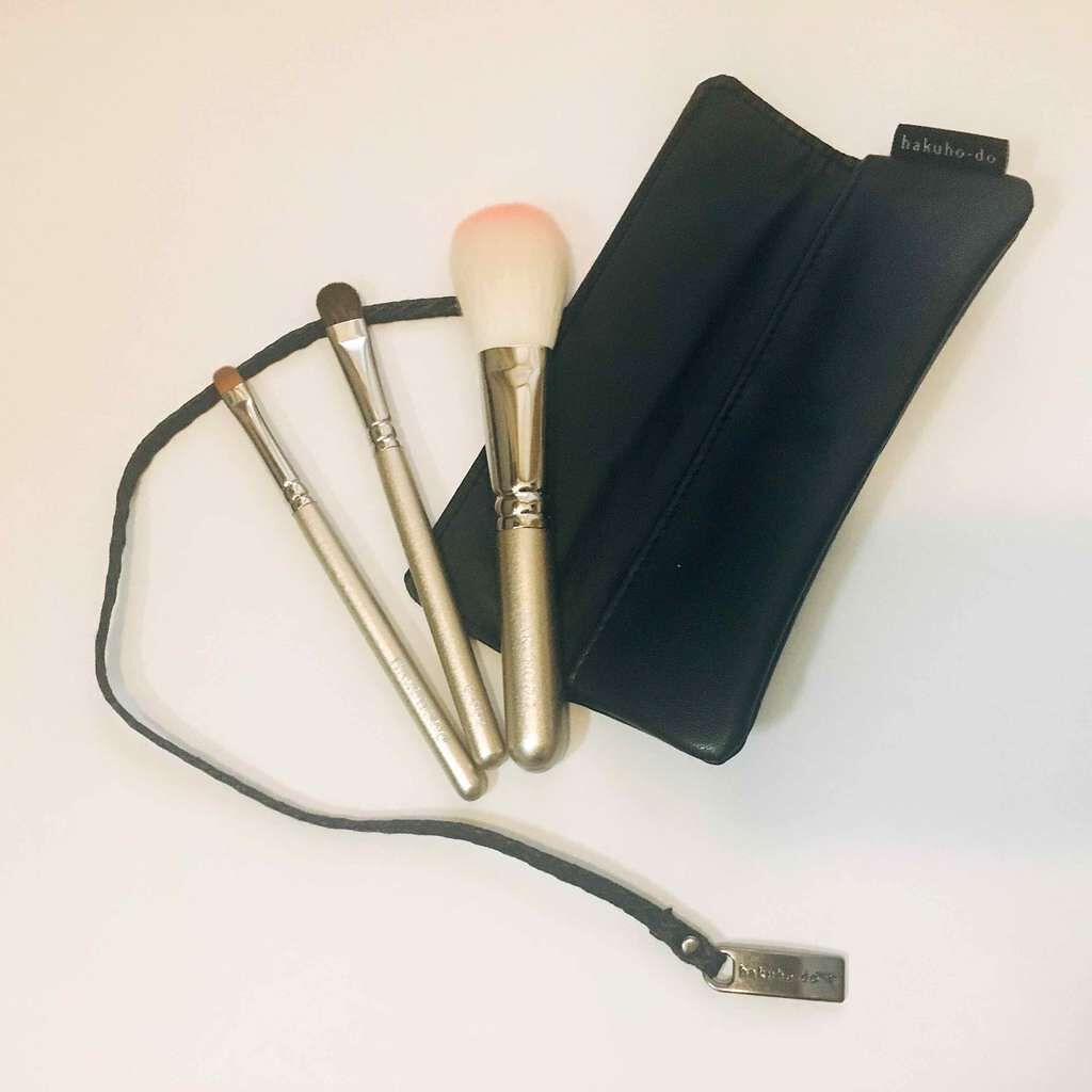 pokari on LIPS 「初投稿です😆白鳳堂のメイクブラシ基本3本セットチークブラシとア..」(1枚目)