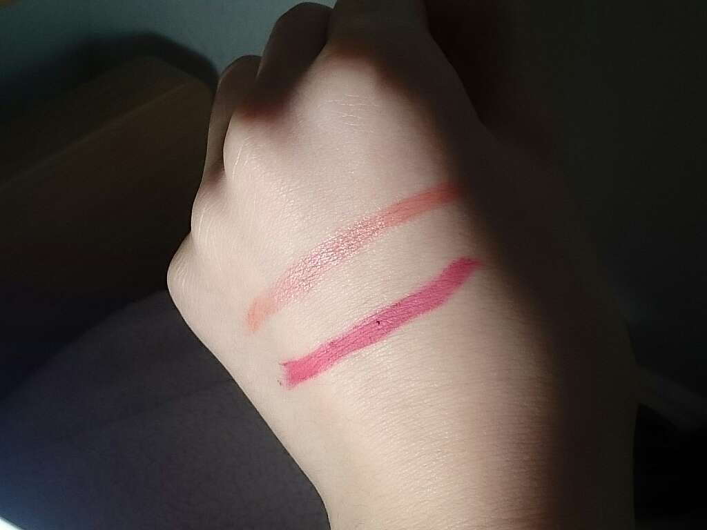 ベルベットリキッドルージュ ローズピンク/crayontouch-me/口紅を使ったクチコミ（2枚目）