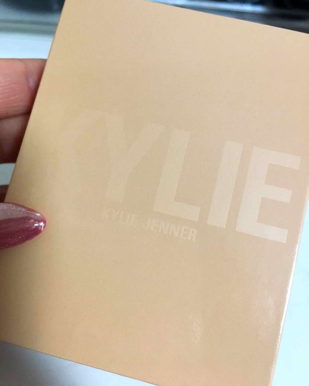 Kylighter / PRESSED ILLUMINATING POWDER/Kylie Cosmetics/パウダーチークを使ったクチコミ(3枚目)