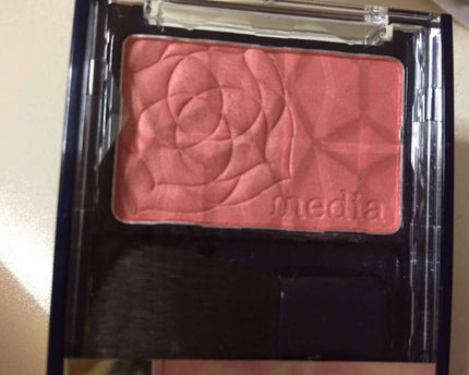 ブライトアップチークN/media/パウダーチークを使ったクチコミ(1枚目)