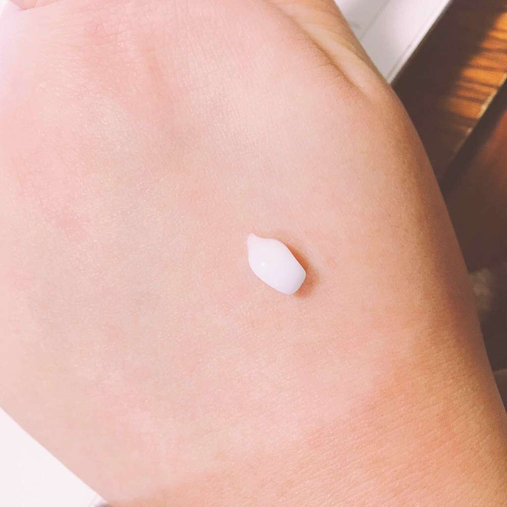 薬用美白 クリーム/DAISO/フェイスクリームを使ったクチコミ(2枚目)