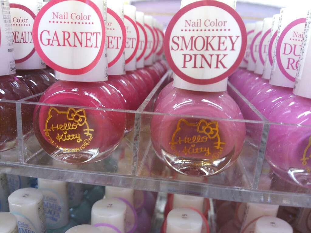 サンリオネイル/DAISO/マニキュアを使ったクチコミ（2枚目）