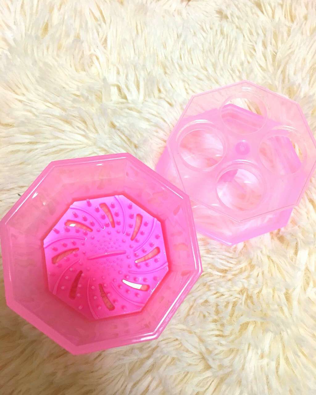 メイクブラシクリーナー/DAISO/その他化粧小物を使ったクチコミ（2枚目）