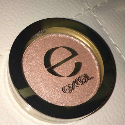 シャイニーシャドウ N/excel/単色アイシャドウを使ったクチコミ(1枚目)