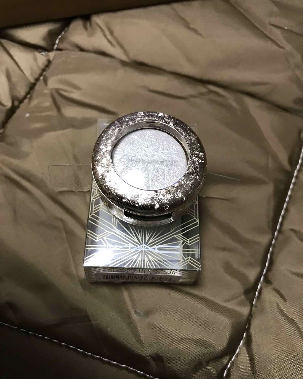 エクストラ ディメンション アイシャドウ/M・A・C/単色アイシャドウを使ったクチコミ(1枚目)