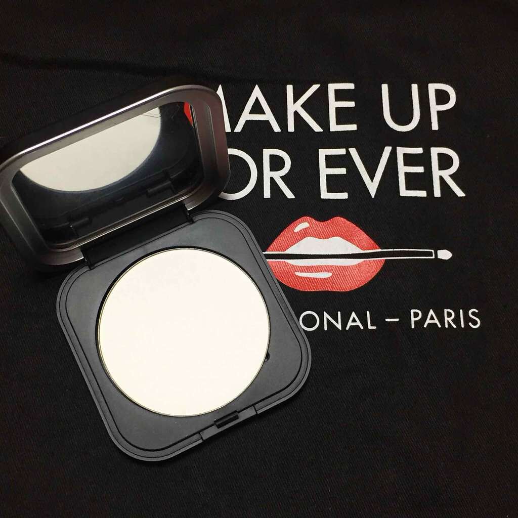 ウルトラHDプレストパウダー/MAKE UP FOR EVER/プレストパウダーを使ったクチコミ(2枚目)