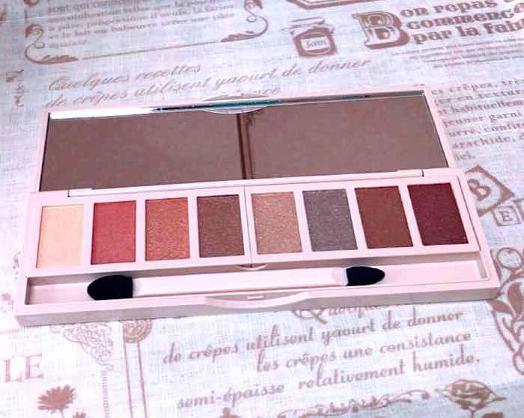 グラマラスヌード アイパレット (クリスマスコフレ 2017)/Visée/メイクアップキットを使ったクチコミ(2枚目)