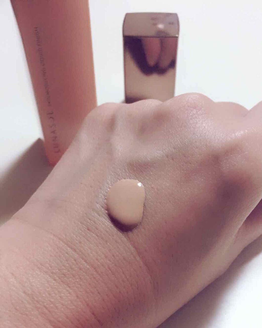 スキンモデリングリクイドフィニッシュ/LUNASOL/リキッドファンデーションを使ったクチコミ(3枚目)