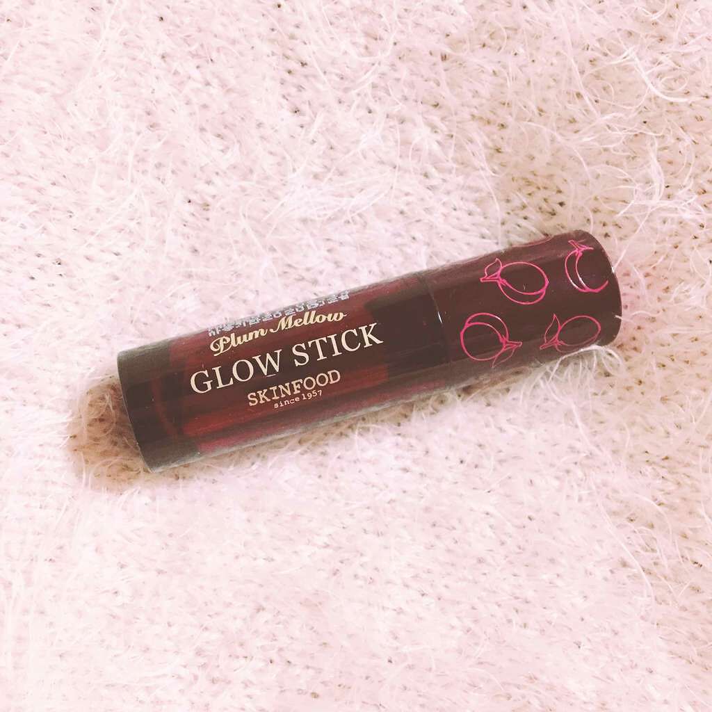 ぴらふ on LIPS 「これを付けると唇からラズベリーのような甘酸っぱい匂いがしてきて..」(1枚目)