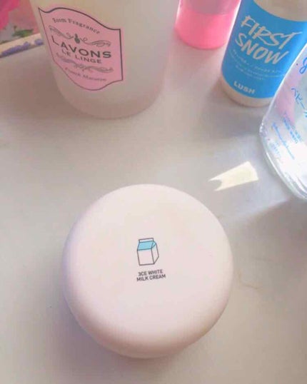 WHITE MILK CREAM/3CE/フェイスクリームを使ったクチコミ(1枚目)