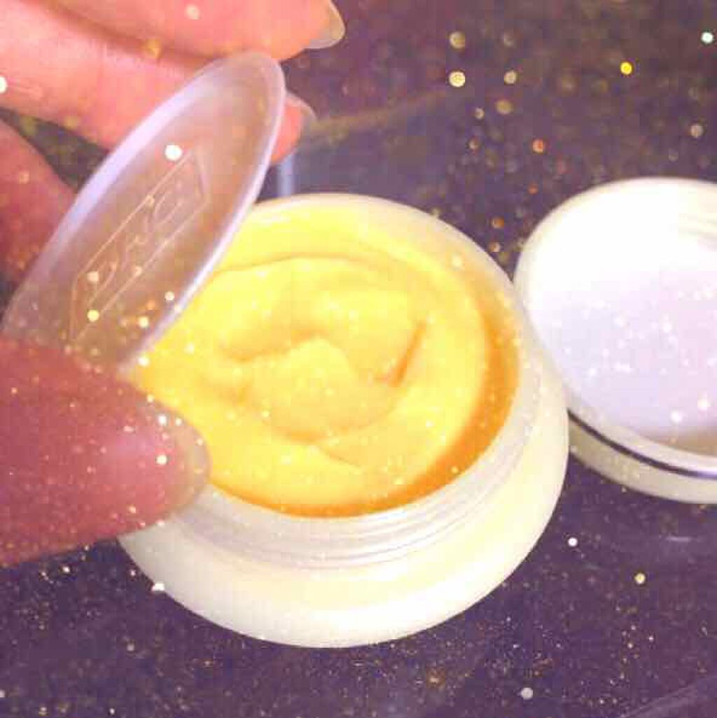 Elisa Satake on LIPS 「DHCCOENZYMEQ10cream黄色味のクリーム!蓋付き..」(3枚目)