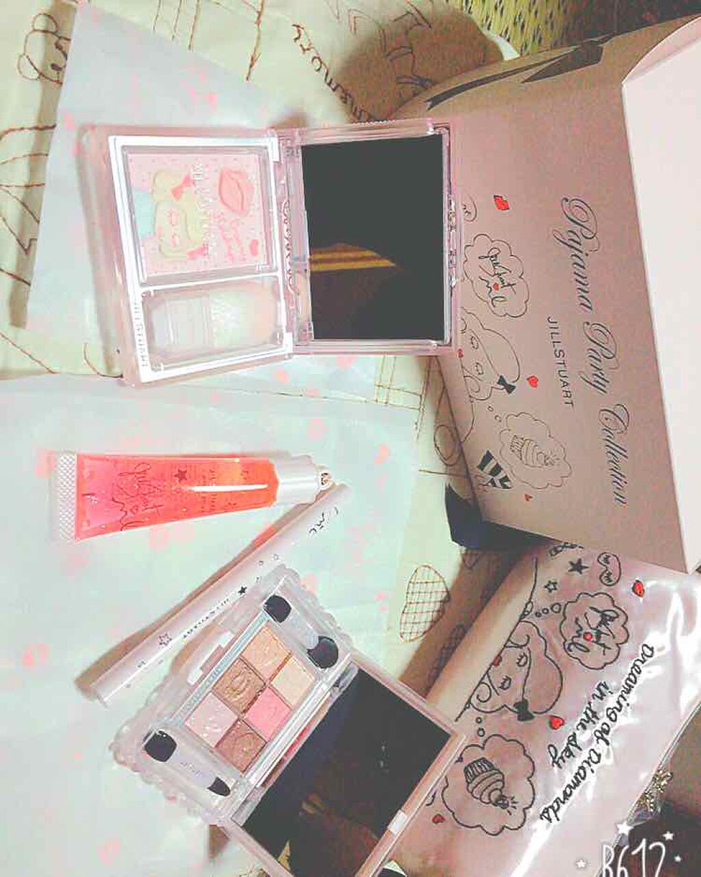 パジャマパーティコレクション (クリスマスコフレ 2017)/JILL STUART/メイクアップキットを使ったクチコミ（1枚目）