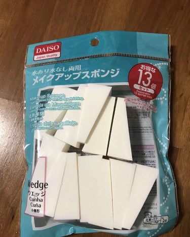 DAISO スポンジ各種のクチコミ「最近使っているスポンジを2種類ご紹介します😊
まず一つめは、ダイソーのスポンジ🌟
こちらは10.....」（1枚目）