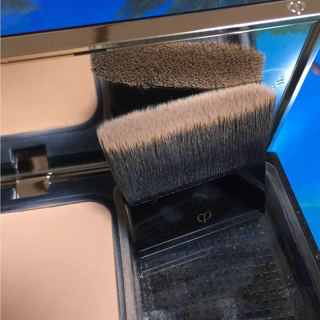 タンプードルエクラ/クレ・ド・ポー ボーテ/パウダーファンデーションを使ったクチコミ(3枚目)